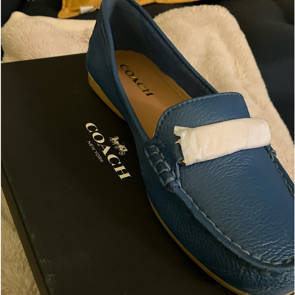Coach Blue Loafers sz.9 New never worn